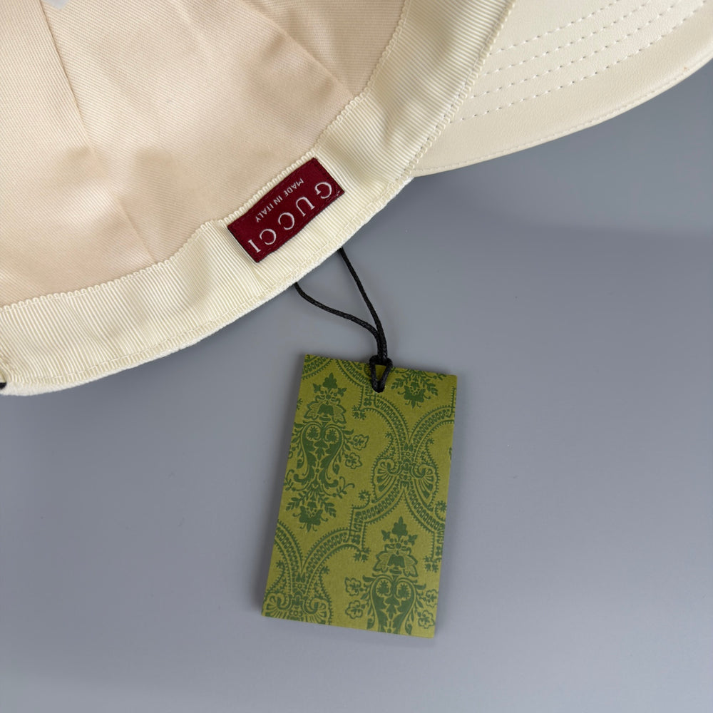 Casquette Blanche G.