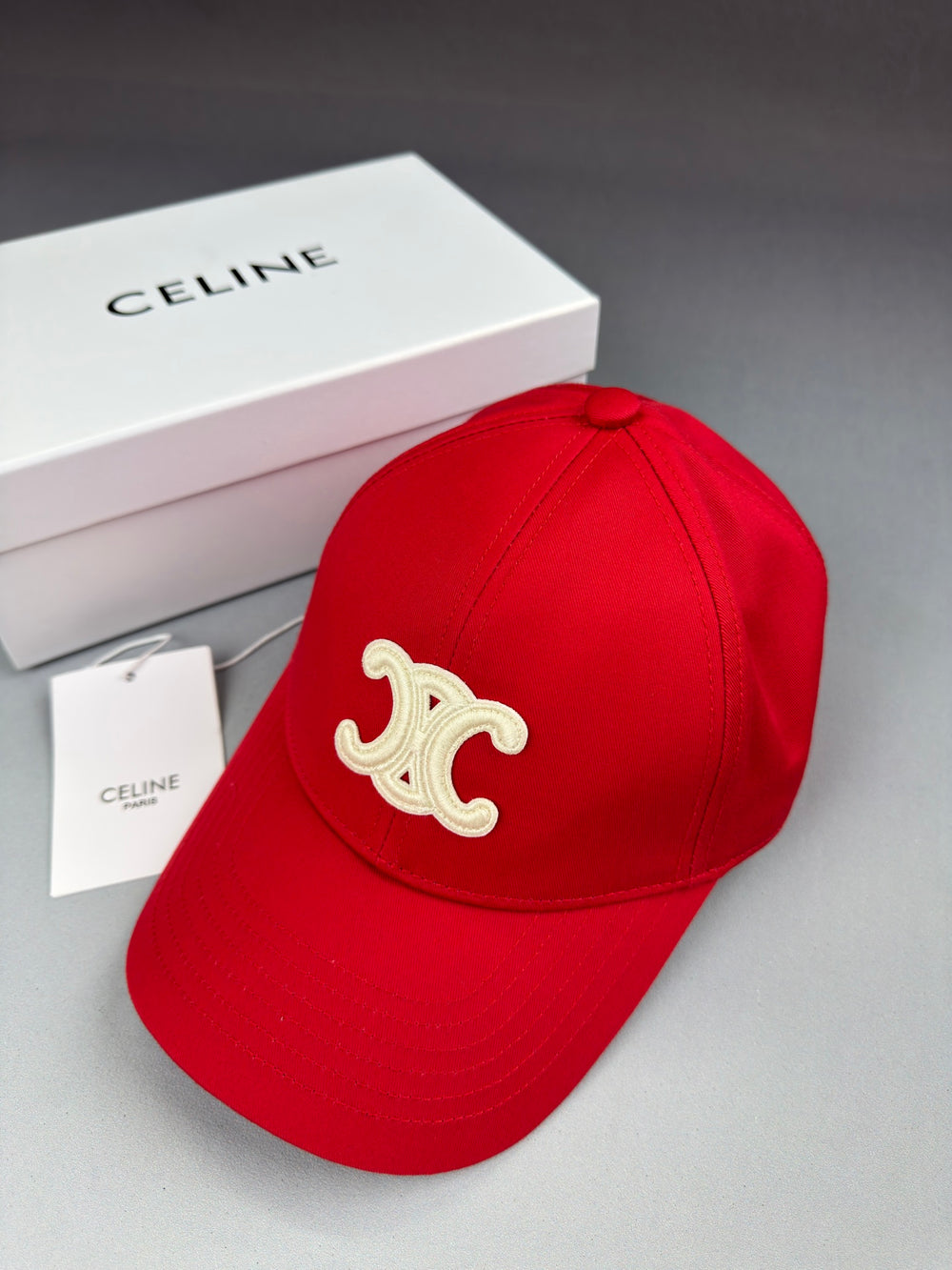 Casquette Céli. Rouge