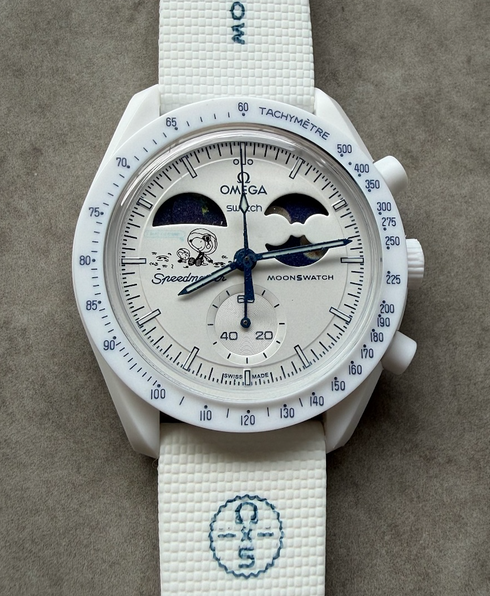Swatch x Ome. Moonphase Gold Premium Edition