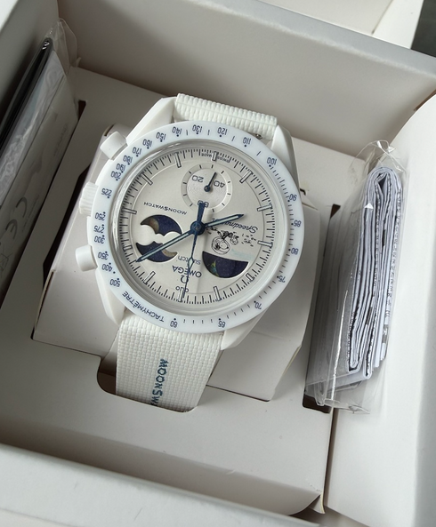 Swatch x Ome. Moonphase Gold Premium Edition