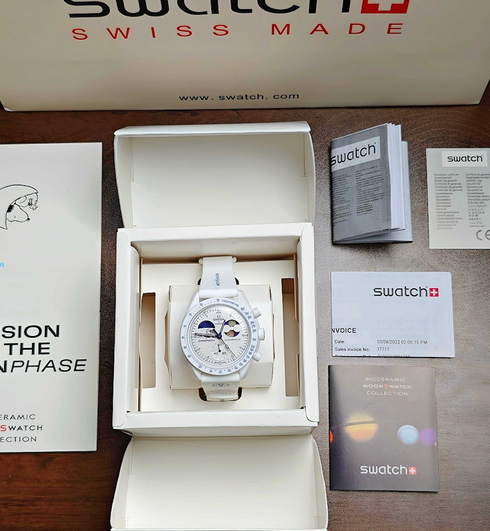 Swatch x Ome. Moonphase Gold Premium Edition
