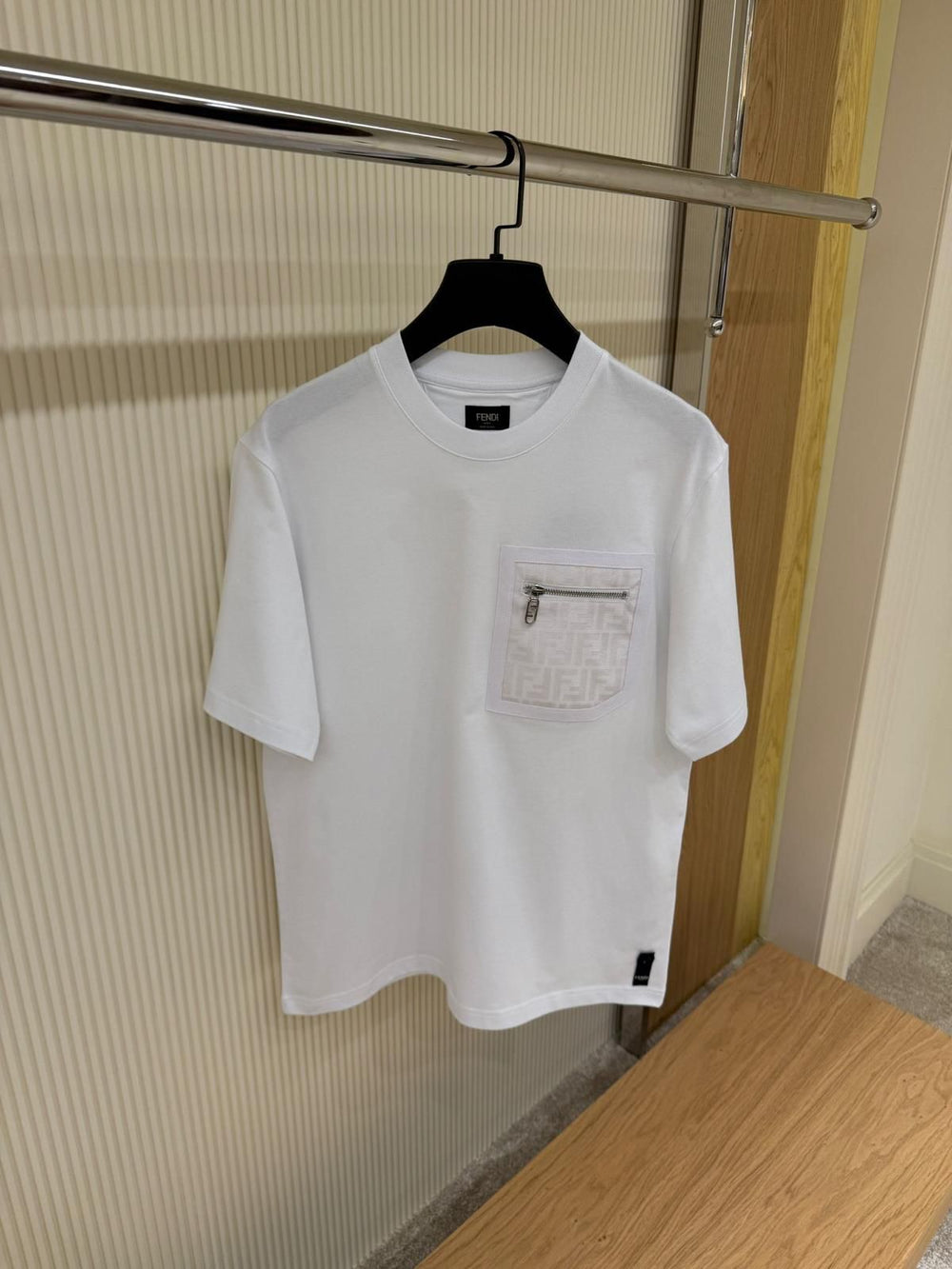 T-shirt Poche Monogramme — Coupe Droite