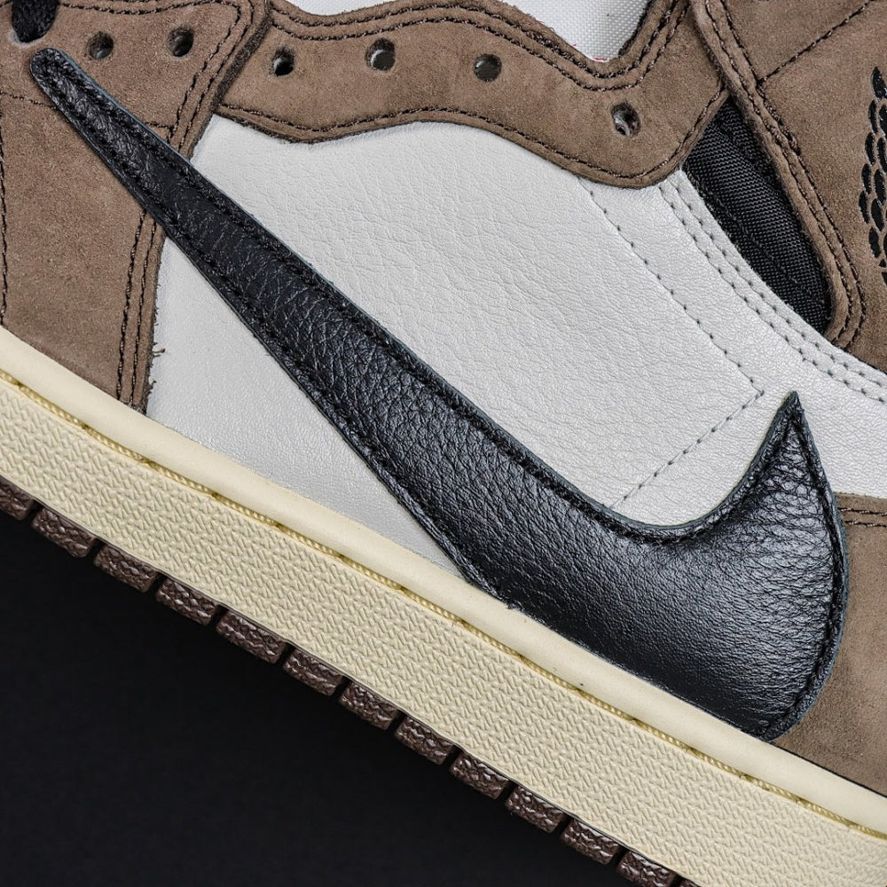 Travis Scott x Air Jordan 1 Retro High "Cactus Jack"