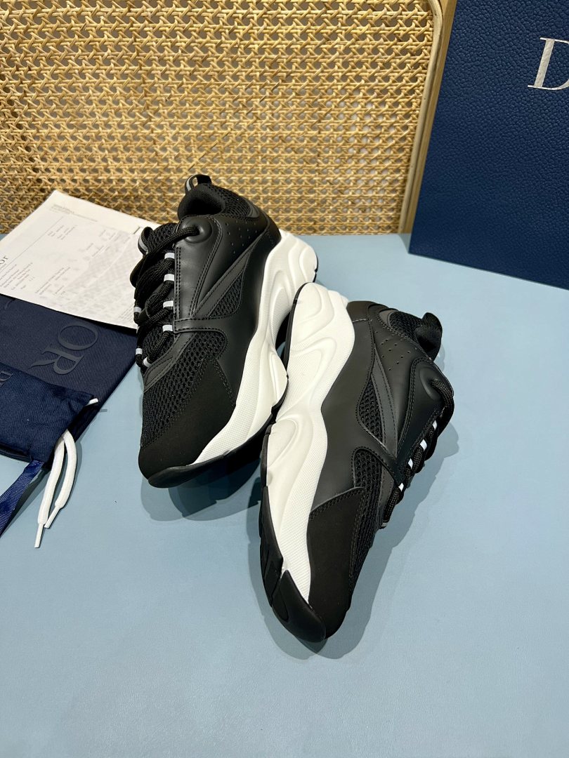 Sneakers B22