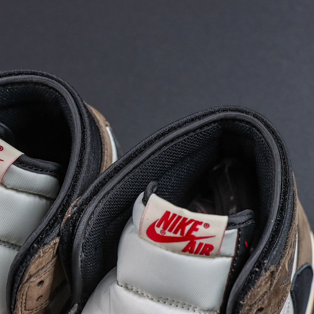 Travis Scott x Air Jordan 1 Retro High "Cactus Jack"