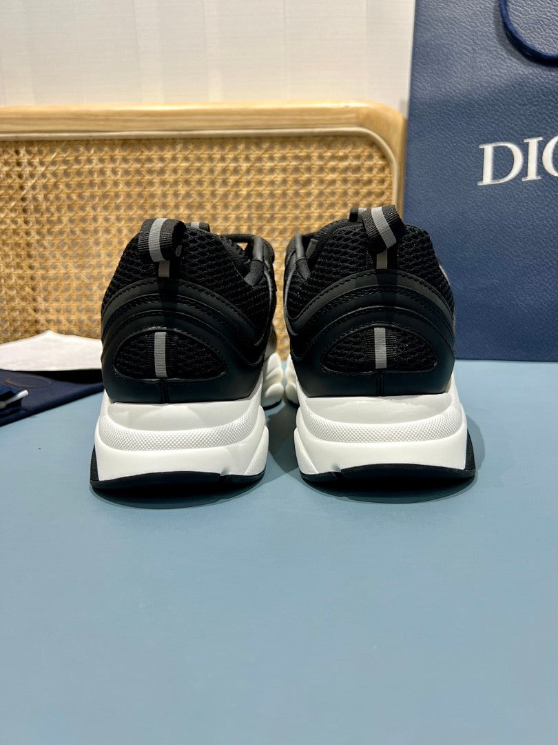 Sneakers B22