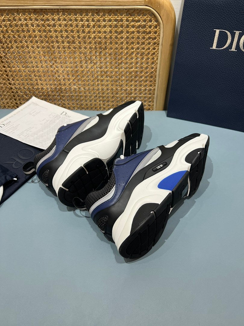 Sneakers B22