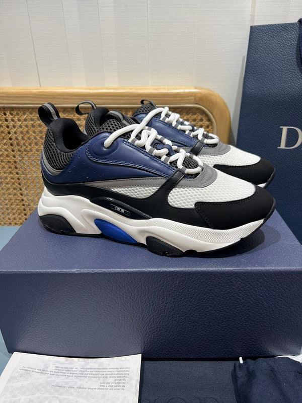 Sneakers B22