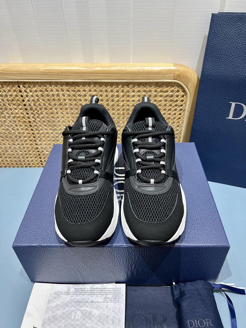 Sneakers B22