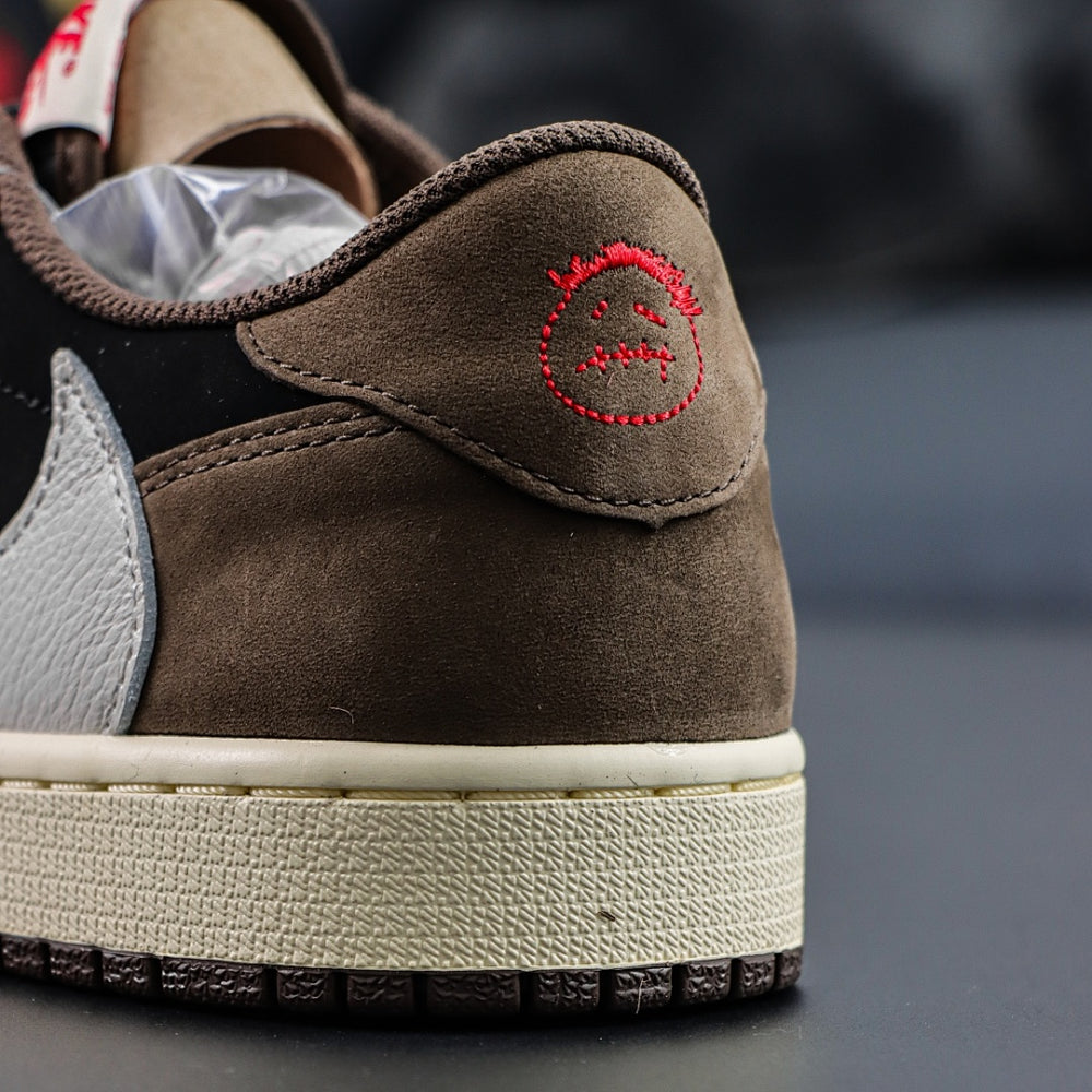 Travis Scott x Air Jordan 1 Retro Low Mocha