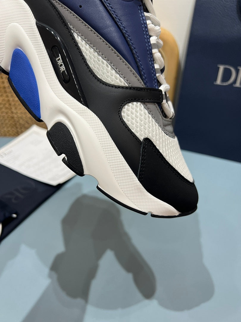 Sneakers B22