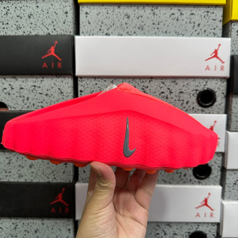 Nike Mind 001 Slide Solar Red