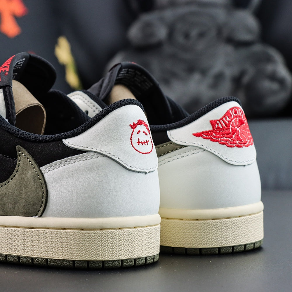 Travis Scott x Air Jordan 1 Retro Low OG SP Olive