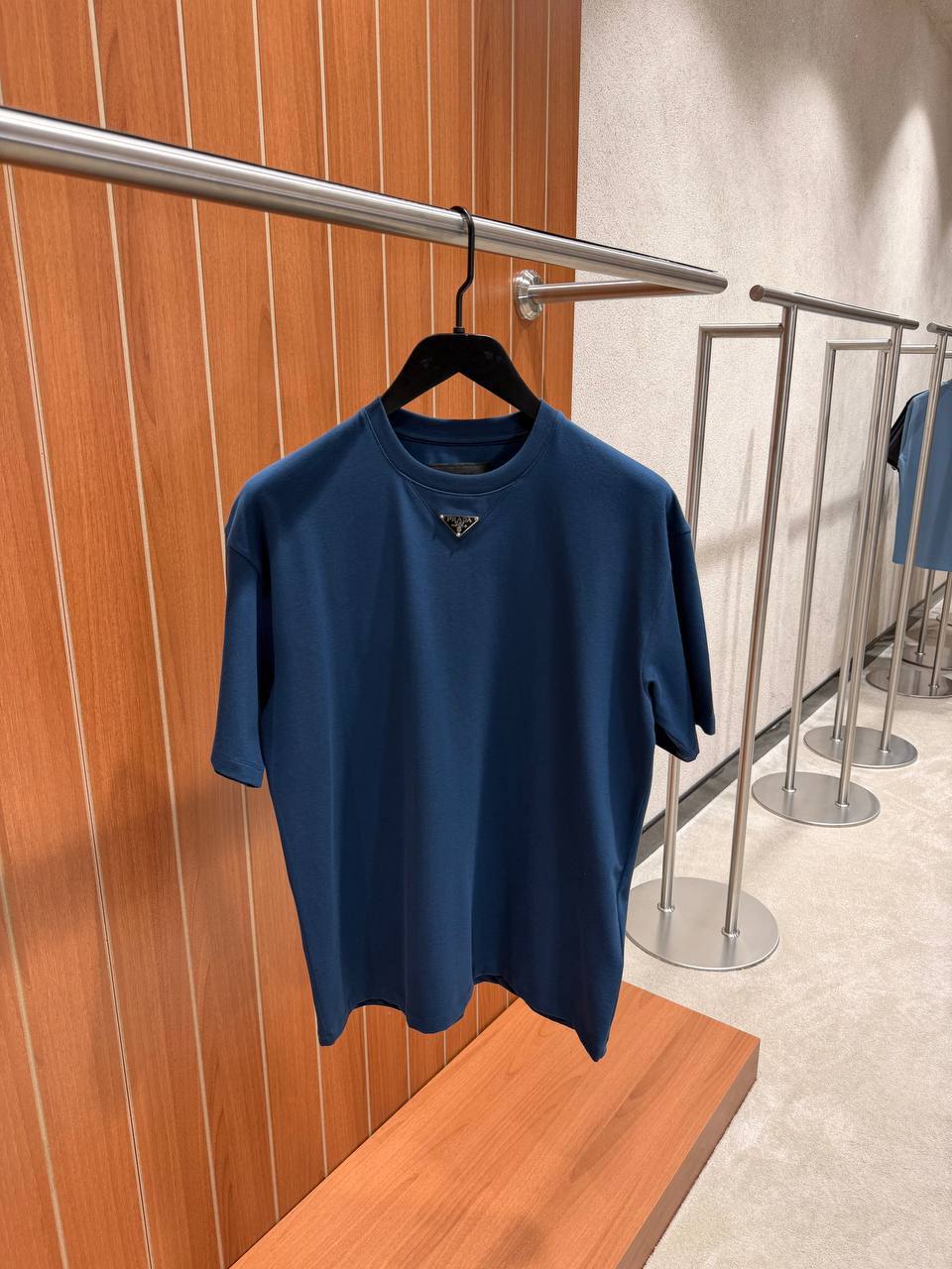 T-shirt Col Logo Triangle