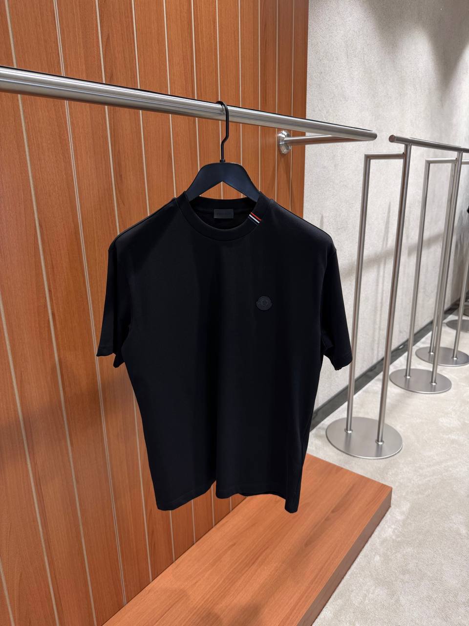 T-shirt Logo
