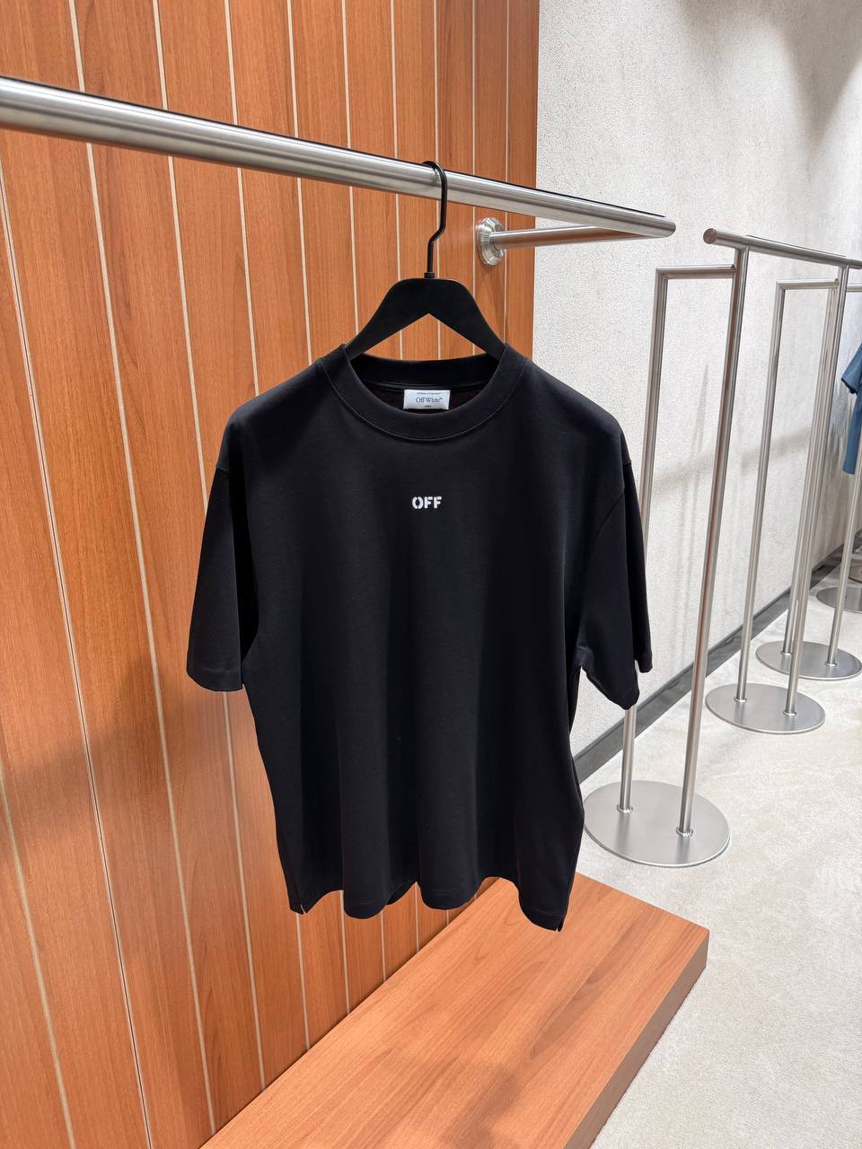 T-shirt Off