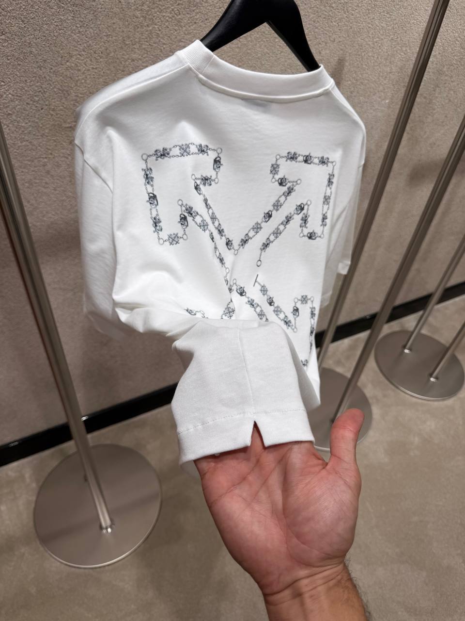 T-shirt Off