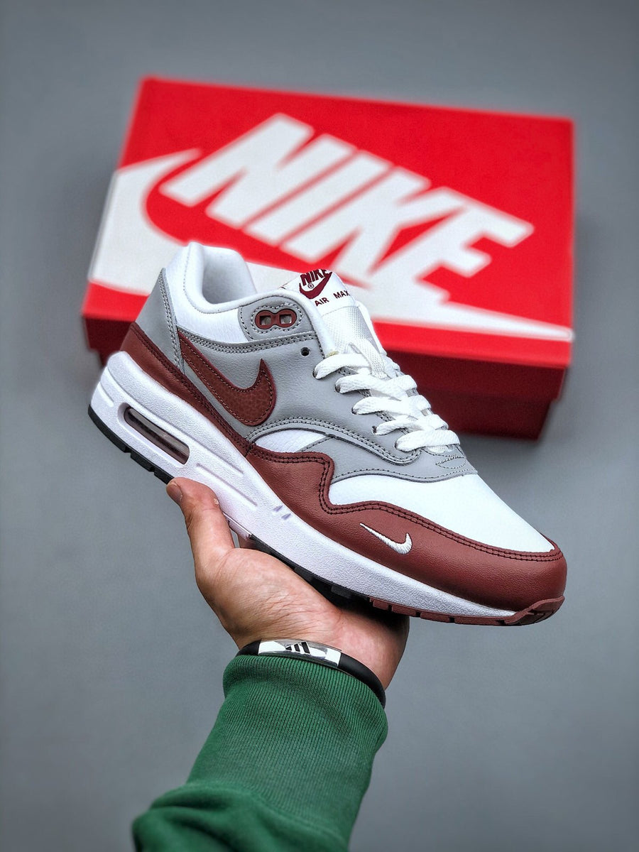Nike Air Max 1 'Blanc Gris Bordeaux Classique' — vue 4