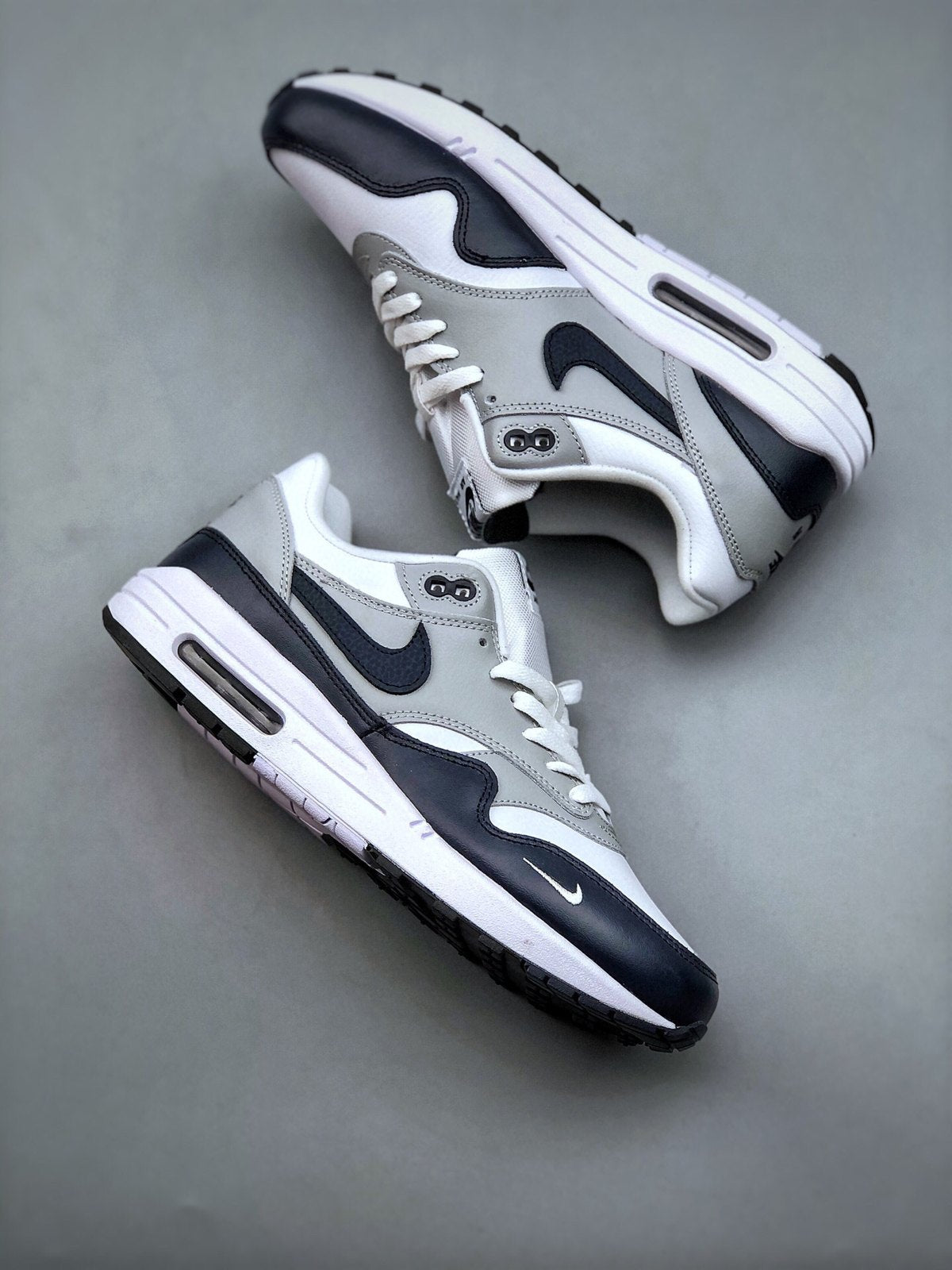 Nike Air Max 1 'Blanc Gris Anthracite Marine' — vue 2