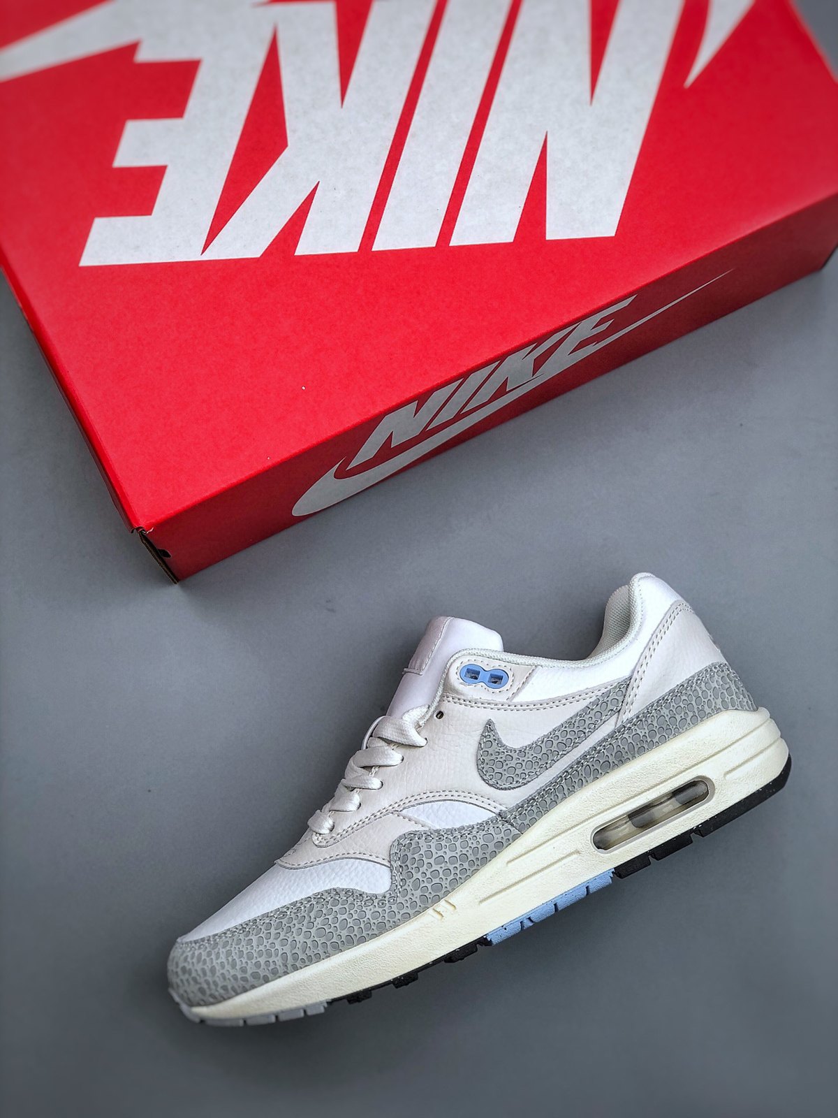 Nike Air Max 1 'Gris Bleu Ciel Clair'