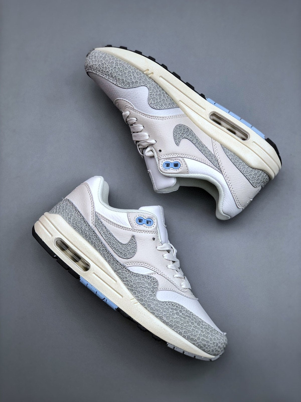 Nike Air Max 1 'Gris Bleu Ciel Clair' — vue 3
