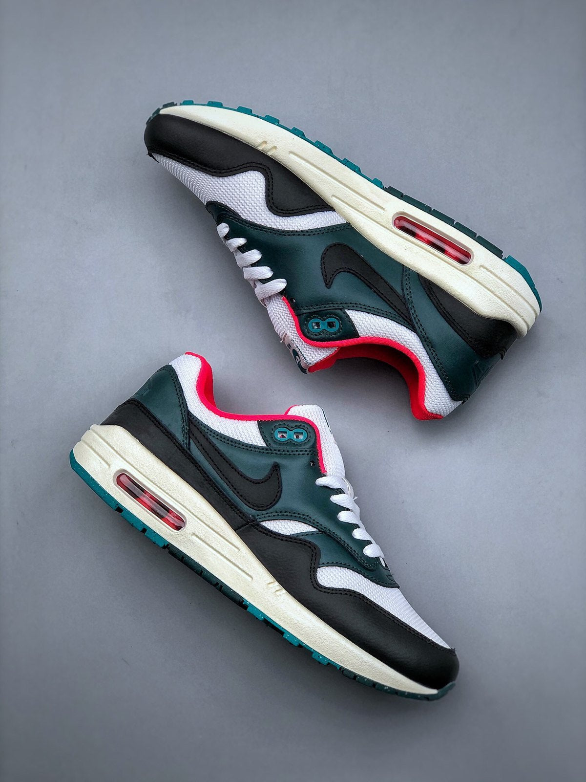 Nike Air Max 1 'Vert Pin Rose' — vue 2