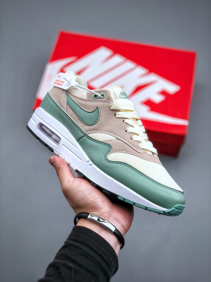 Nike Air Max 1 'Vert Sauge Rose' — vue 2