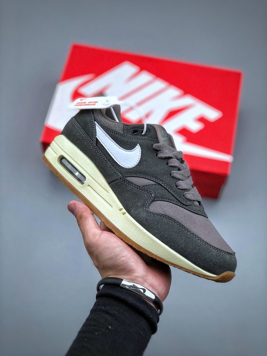 Nike Air Max 1 'Noir Marron Crème' — vue 4