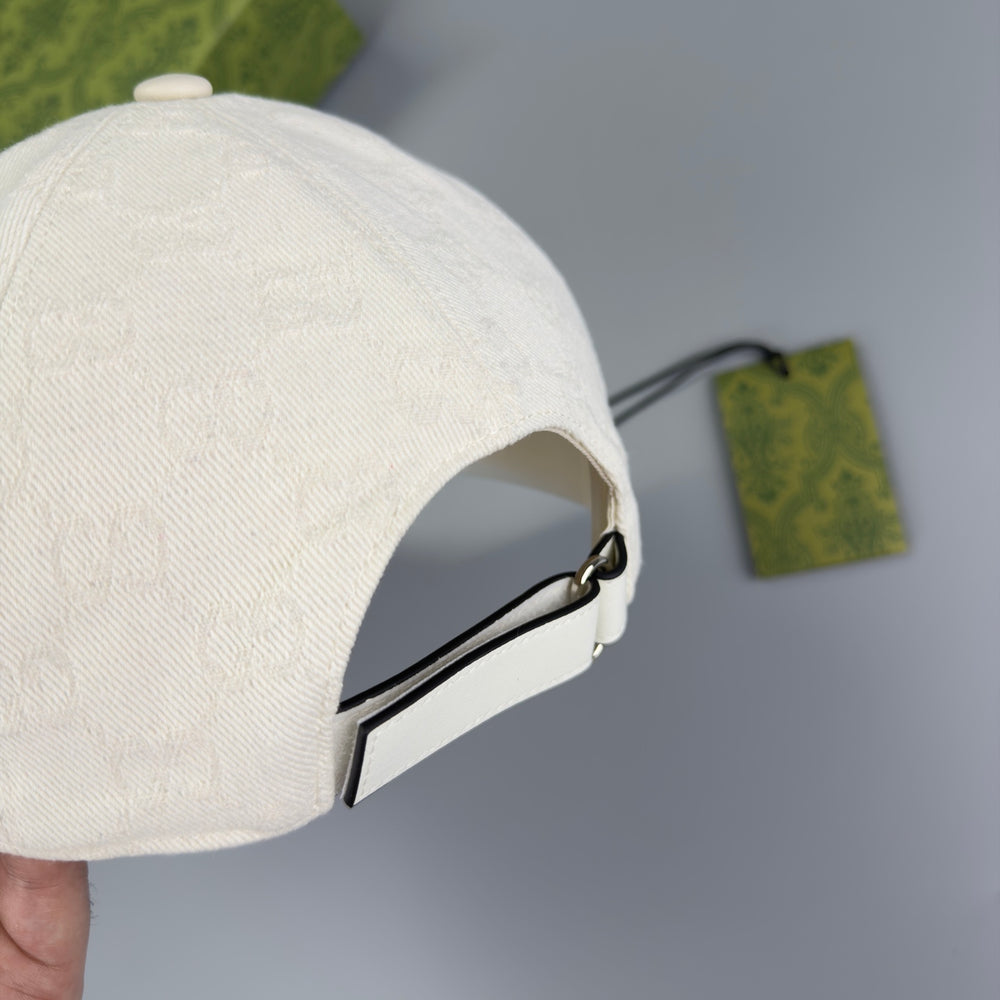 Casquette Blanche G.
