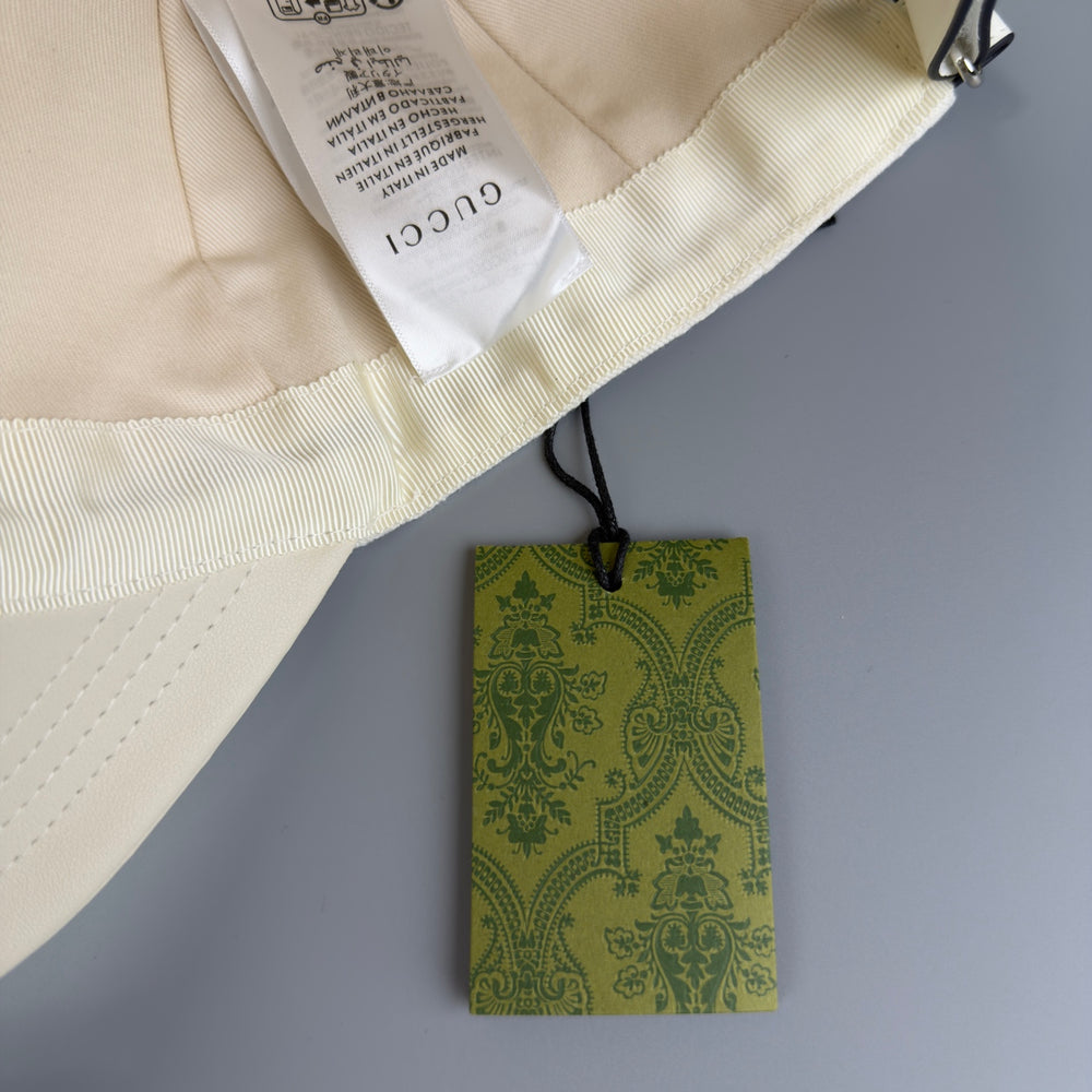 Casquette Blanche G.
