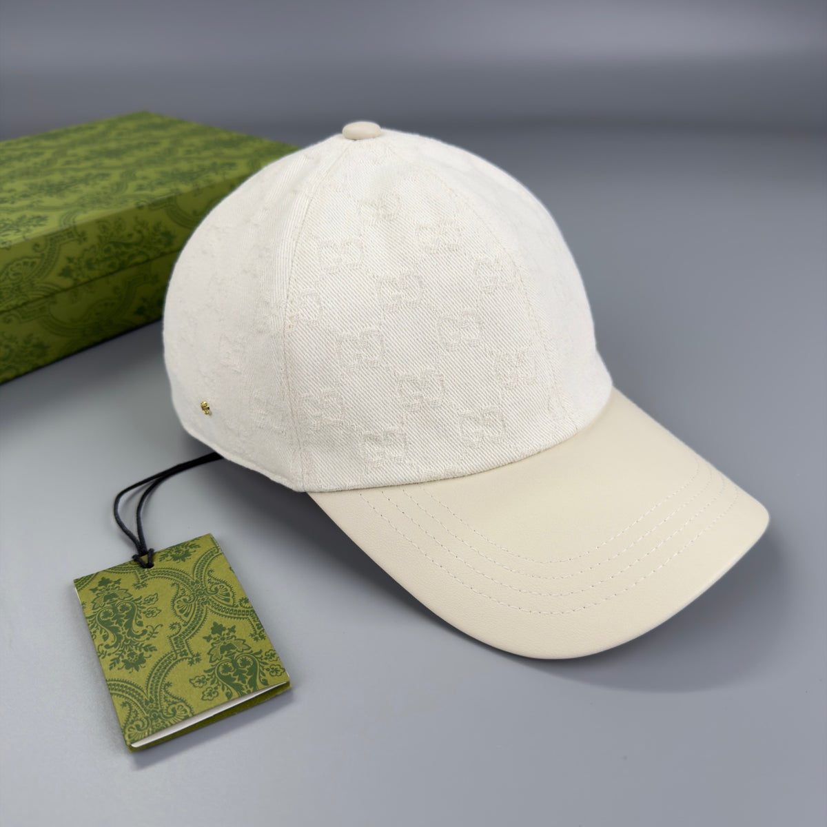 Weiße G. Cap