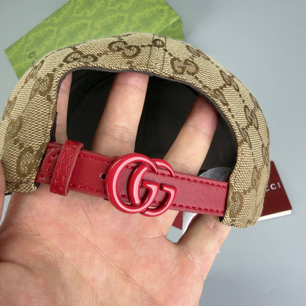 Casquette Rouge G.