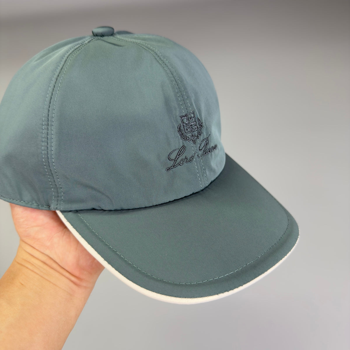 LoroP. Cap
