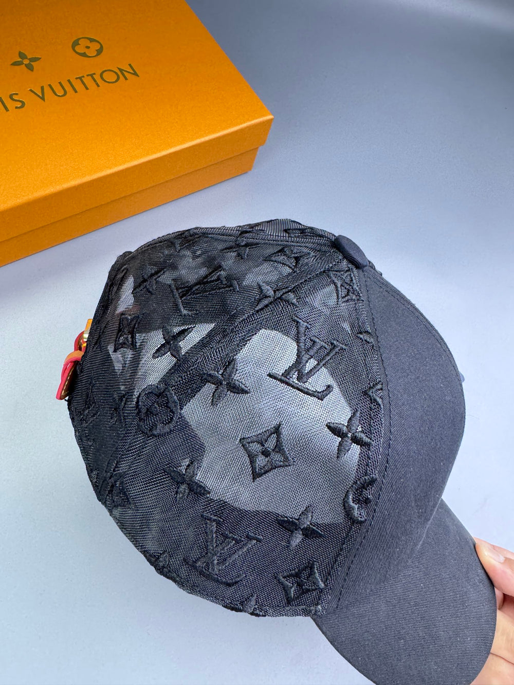 Casquette Louis noir trucks