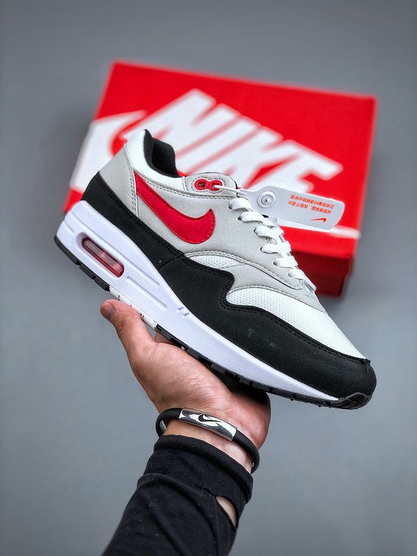 Nike Air Max 1 'Blanc Rouge Noir' — vue 4