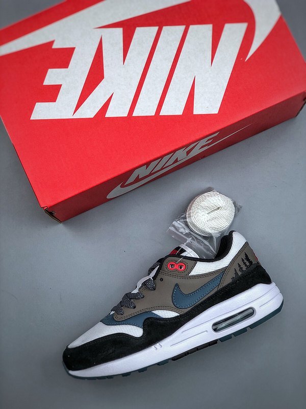 Nike Air Max 1 'Gris Noir Rouge' — vue 3