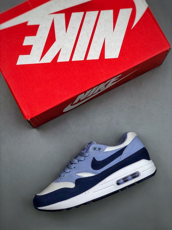 Nike Air Max 1 'Bleu Marine Lavande' — vue 3
