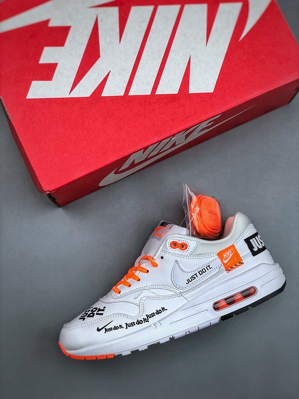 Nike Air Max 1 'Just Do It Blanc Orange' — vue 3