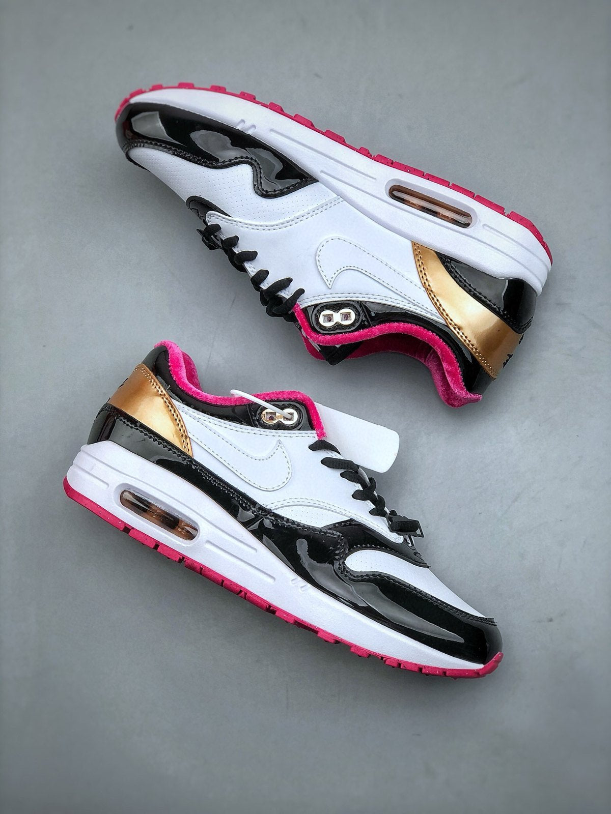 Nike Air Max 1 'Blanc Noir Doré' — vue 2