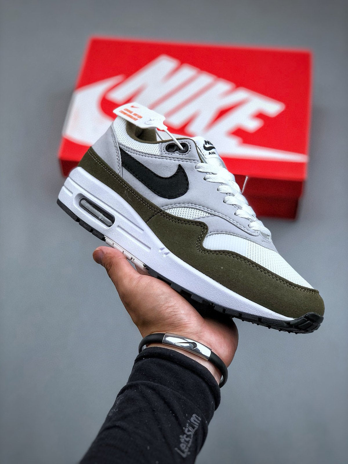 Nike Air Max 1 'Blanc Kaki Noir' — vue 2