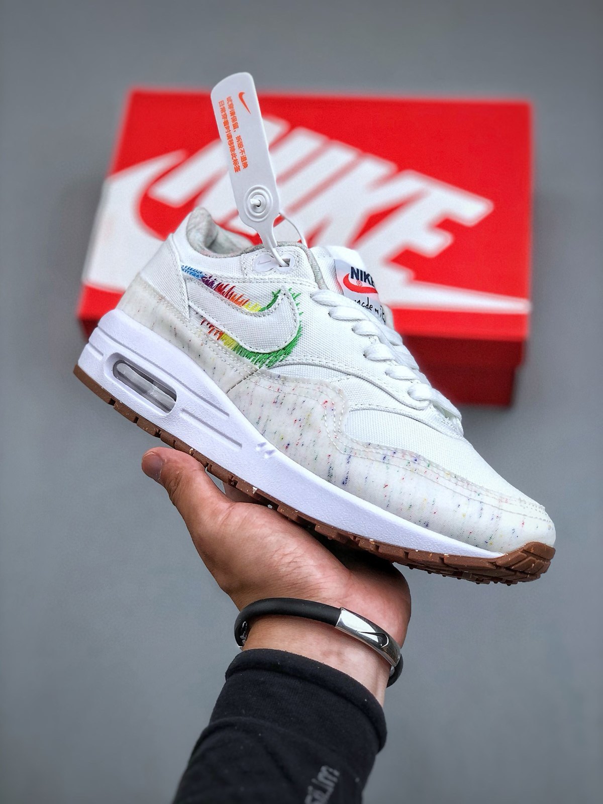 Nike Air Max 1 'Blanc Iridescent' — vue 2