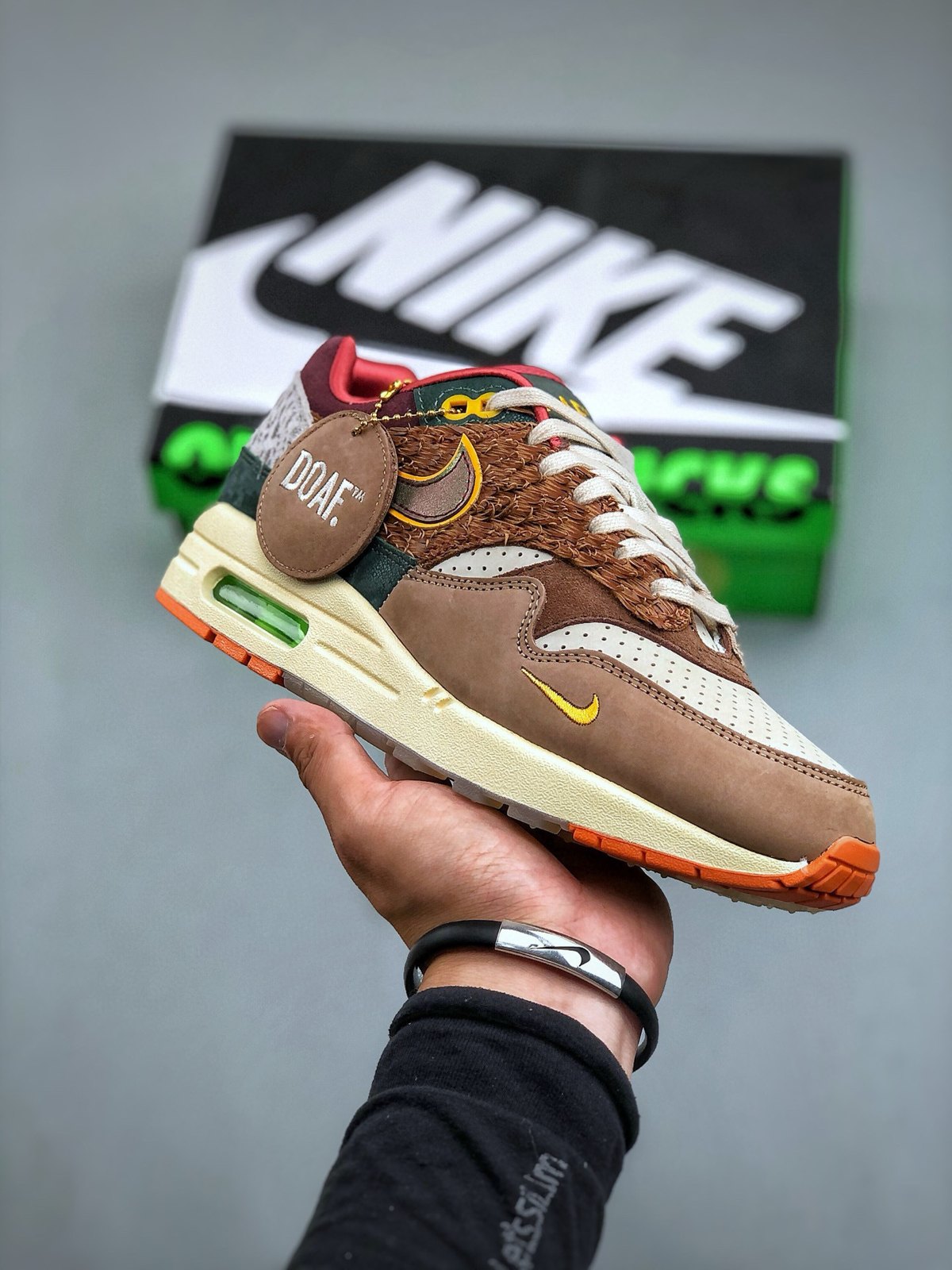 Nike Air Max 1 'Marron Multicolore' — vue 2