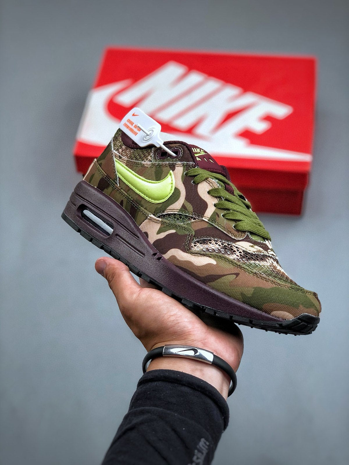 Nike Air Max 1 'Camo Kaki Lime' — vue 2