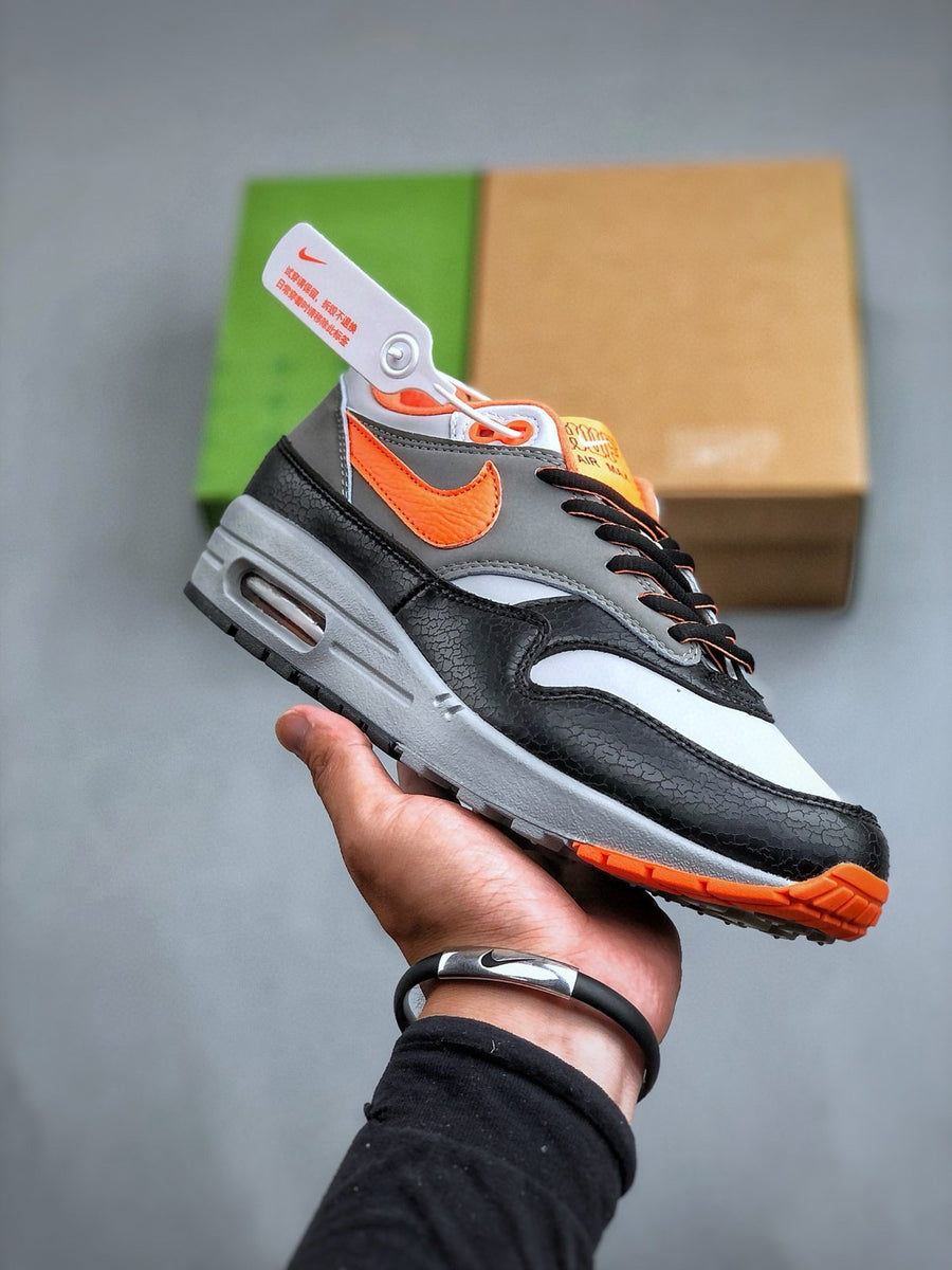 Nike Air Max 1 'Gris Orange Noir' — vue 2