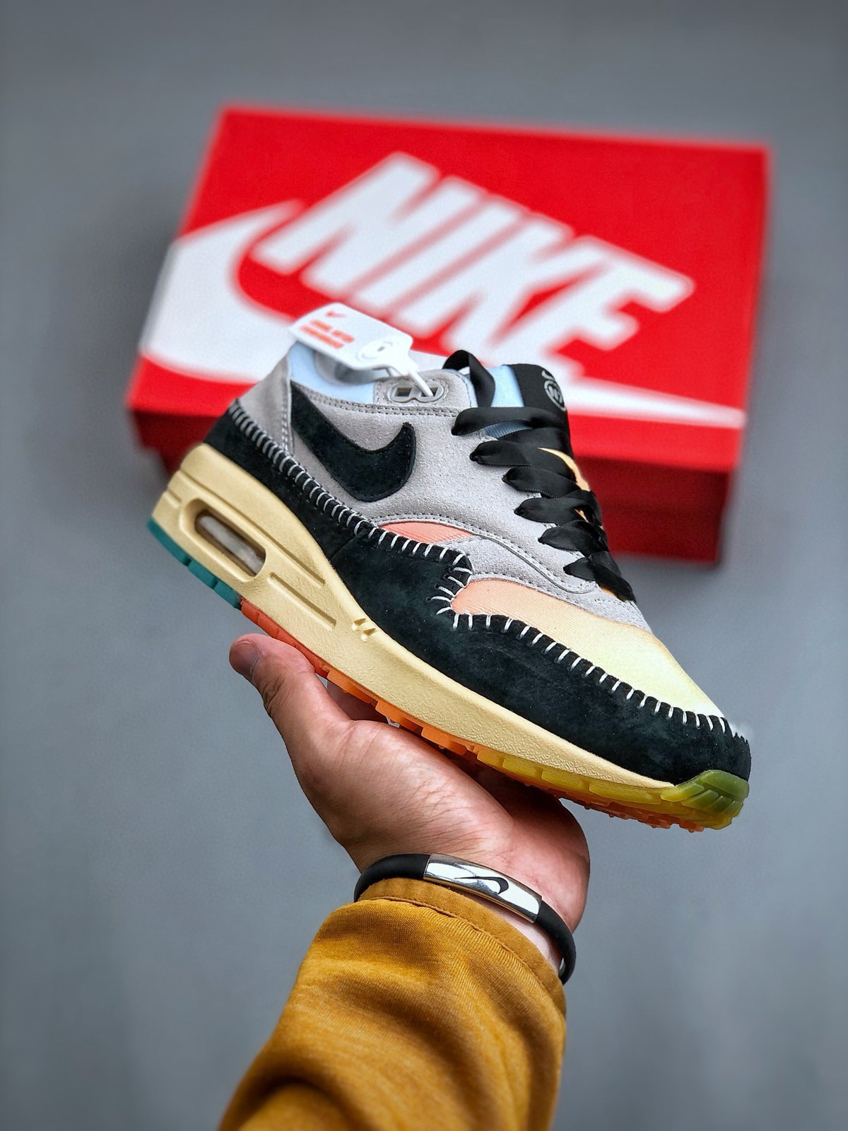 Nike Air Max 1 'Noir Beige Multicolore' — vue 2