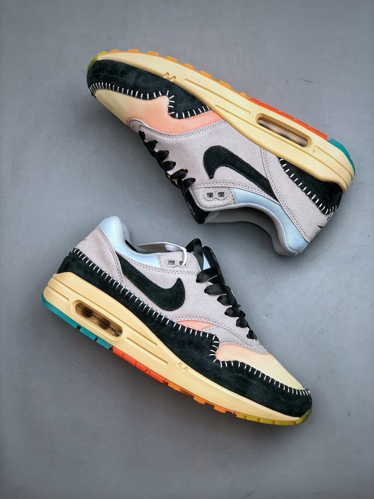 Nike Air Max 1 'Noir Beige Multicolore' — vue 4