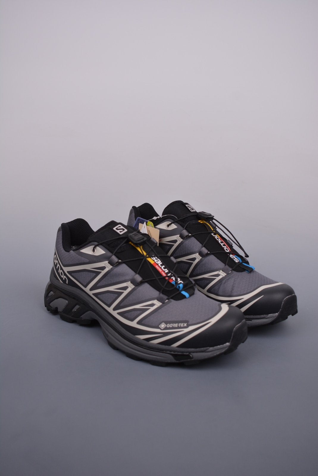 Sneakers XT-6 'Black Ebony' — vue 3