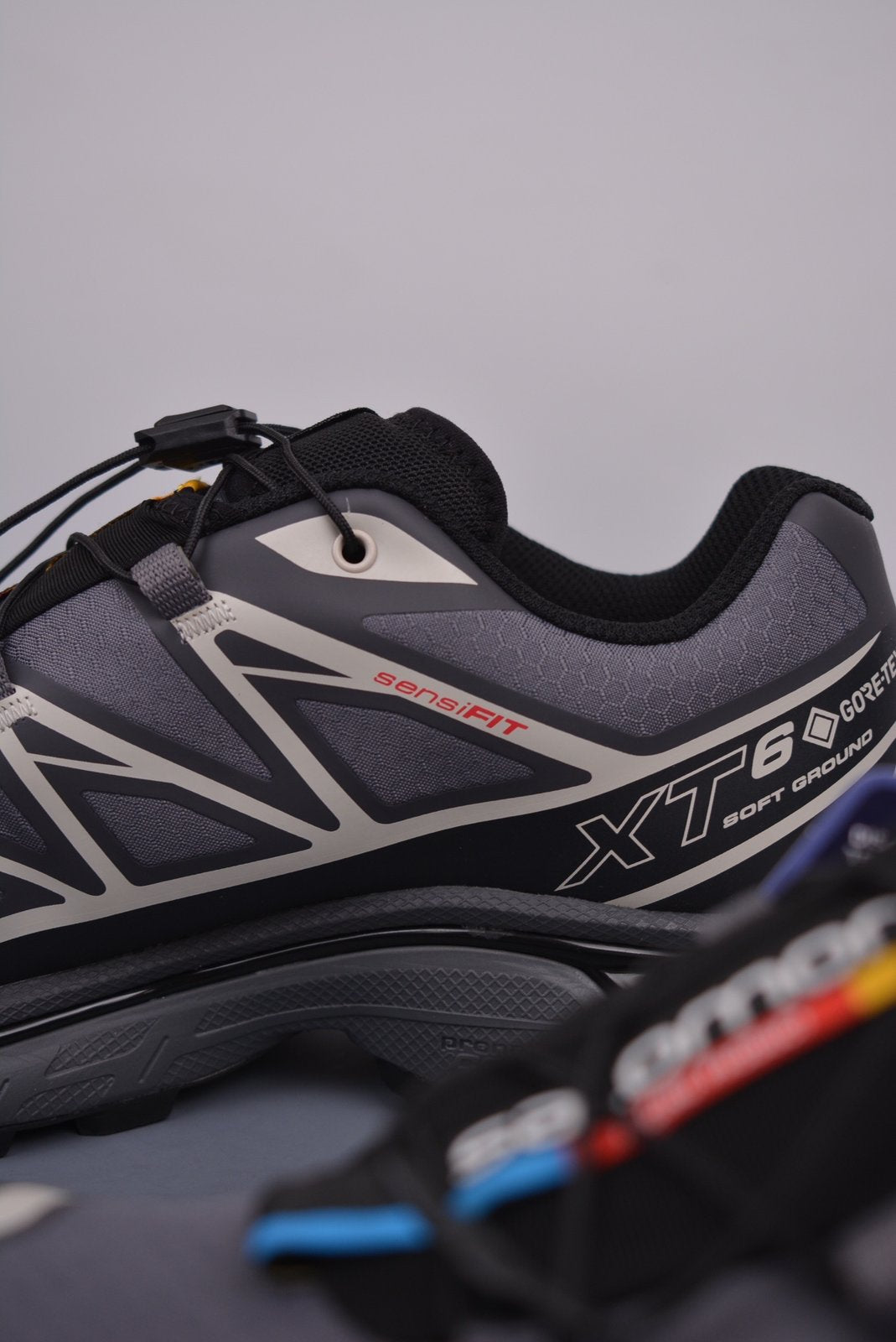 Sneakers XT-6 'Black Ebony' — vue 5
