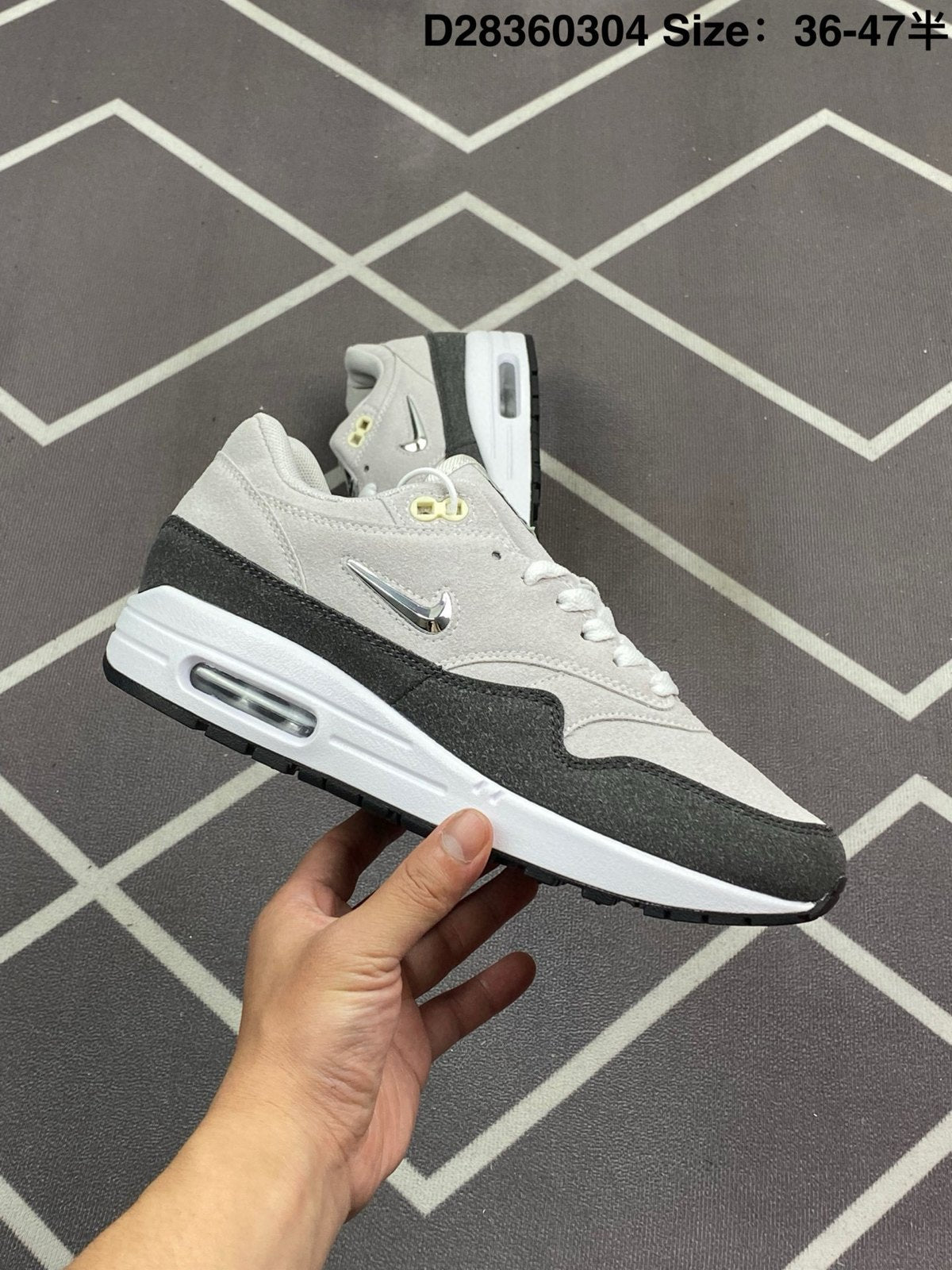 Nike Air Max 1 'OG Gris Noir' — vue 3