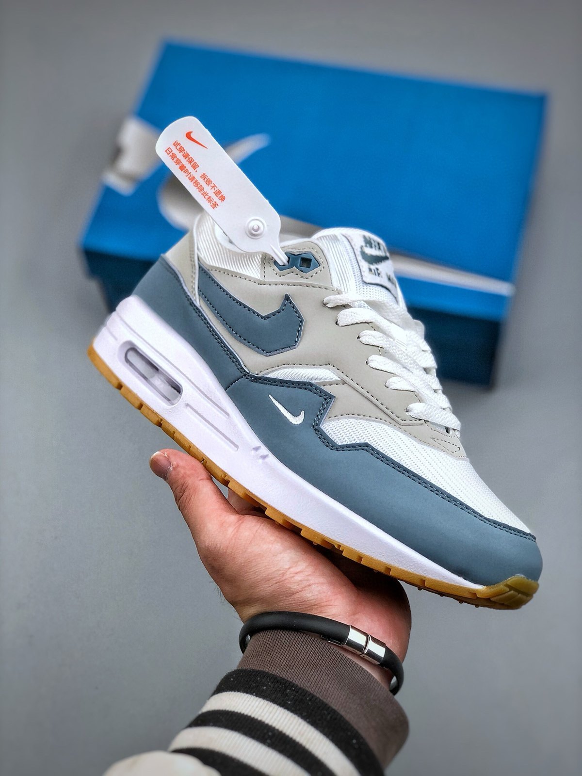 Nike Air Max 1 'Blanc Gris Bleu' — vue 2